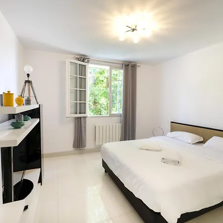 Casa de Férias Maison Piscine Interieur